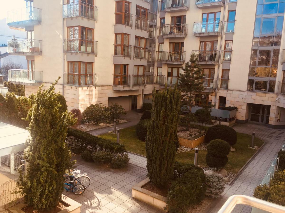 Family Apartments - Private Parking Krakow Exterior photo